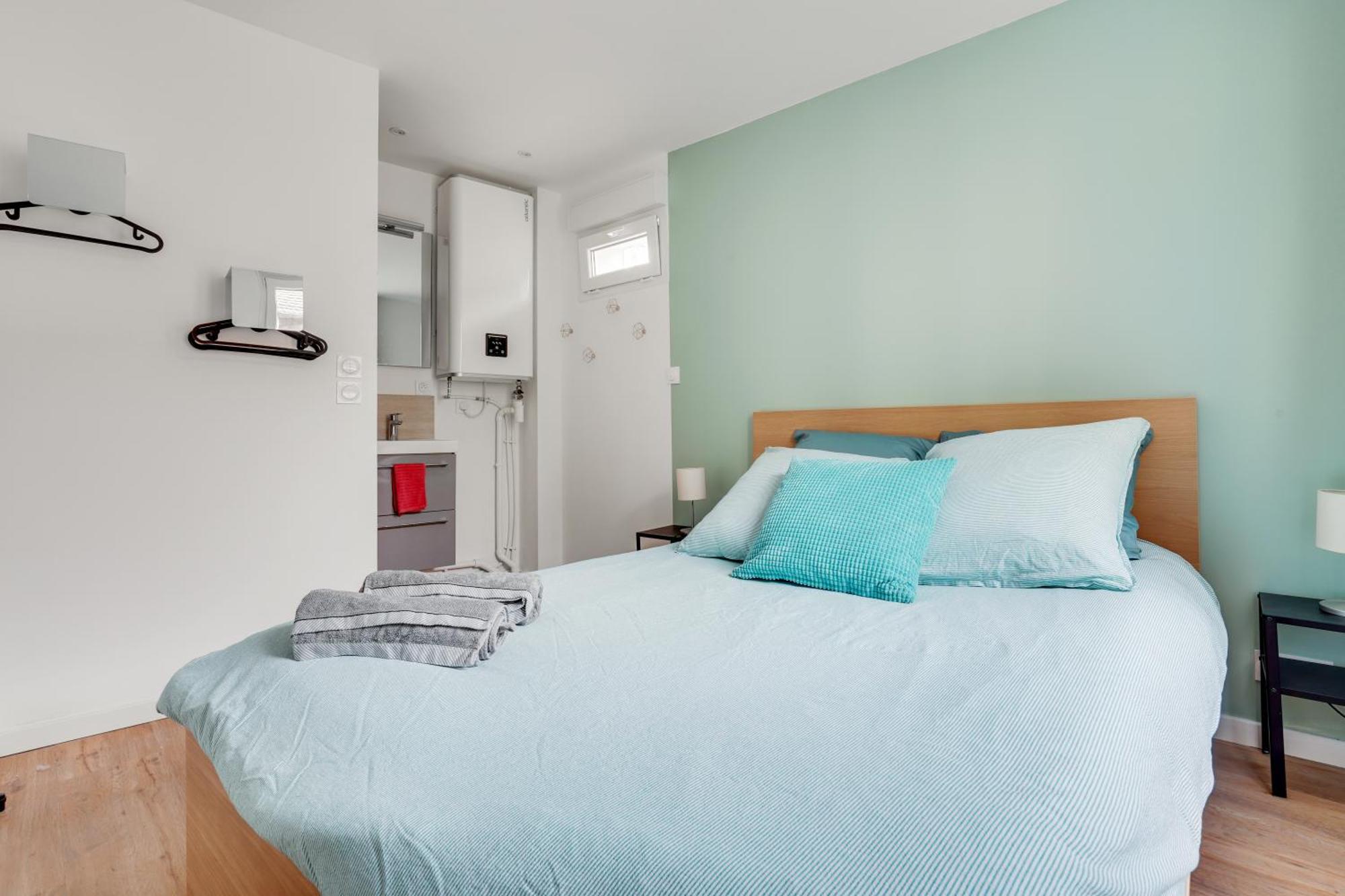 Apartment 2 Pieces Equipe Avec Wifi Proche Paris - R7 Montreuil (Seine-Saint-Denis)