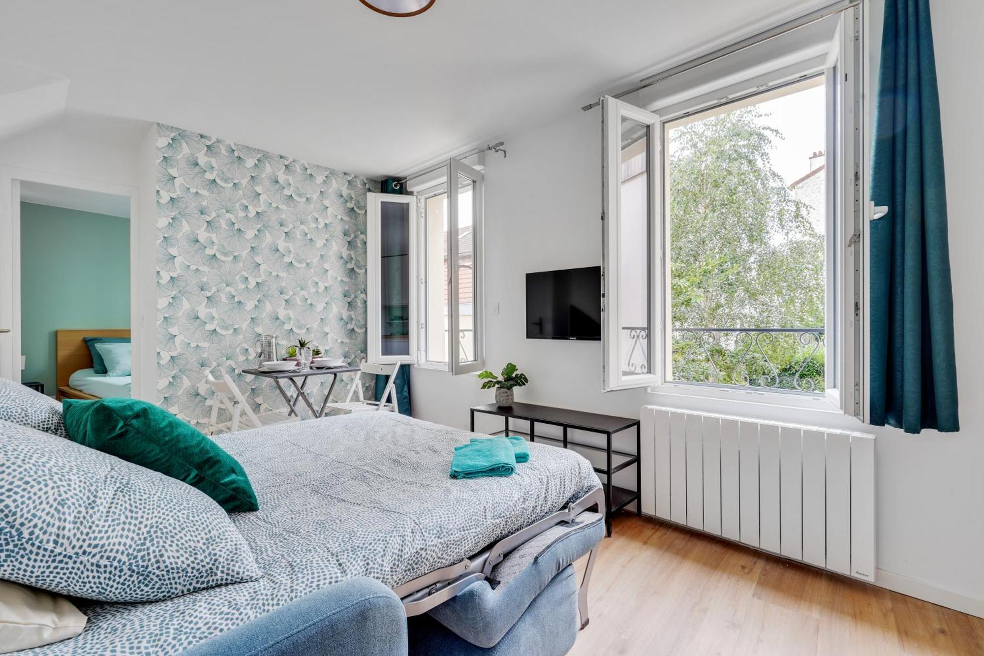 2 Pieces Equipe Avec Wifi Proche Paris - R7 Montreuil (Seine-Saint-Denis)